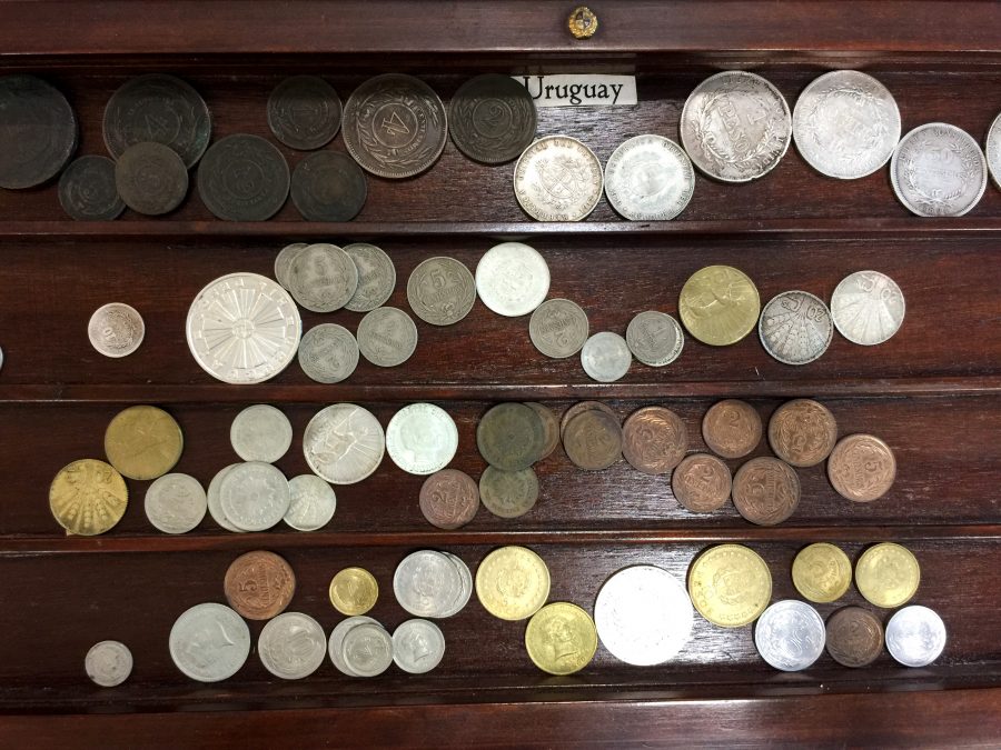 70 monedas uruguayas