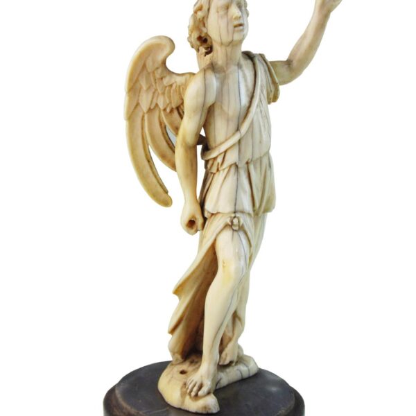 Escultura "San Miguel"