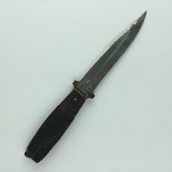 Cuchillo tipo Bowie