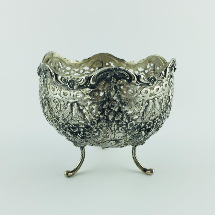 Bombonera en plata