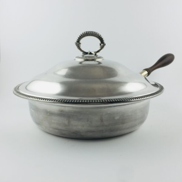 Guisera en metal plateado