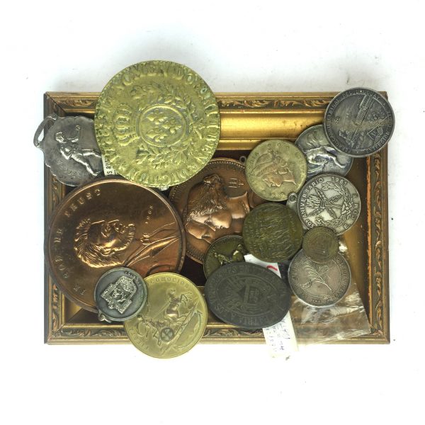 19 medallas