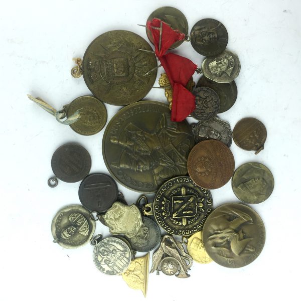 25 medallas