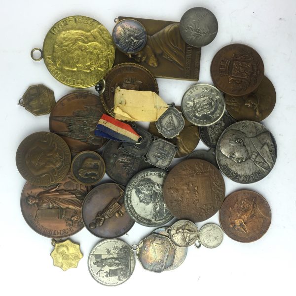 30 medallas