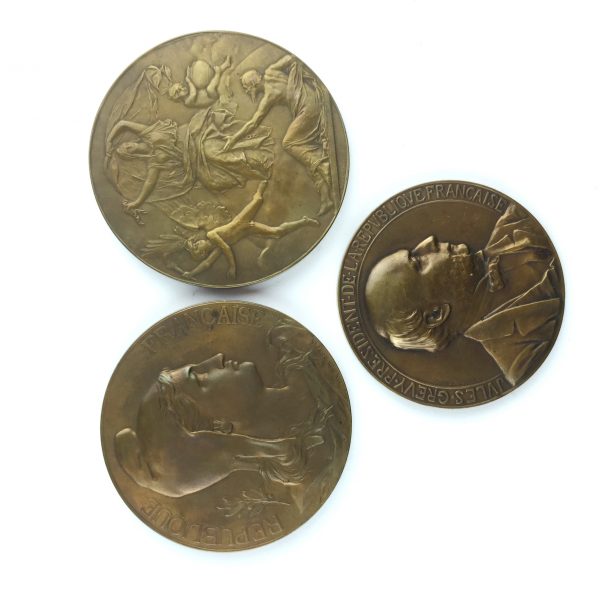 3 medallas