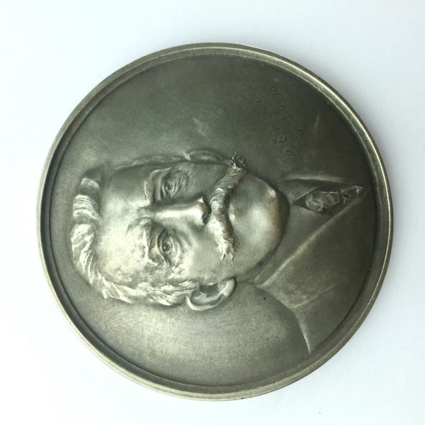 Medalla en plata