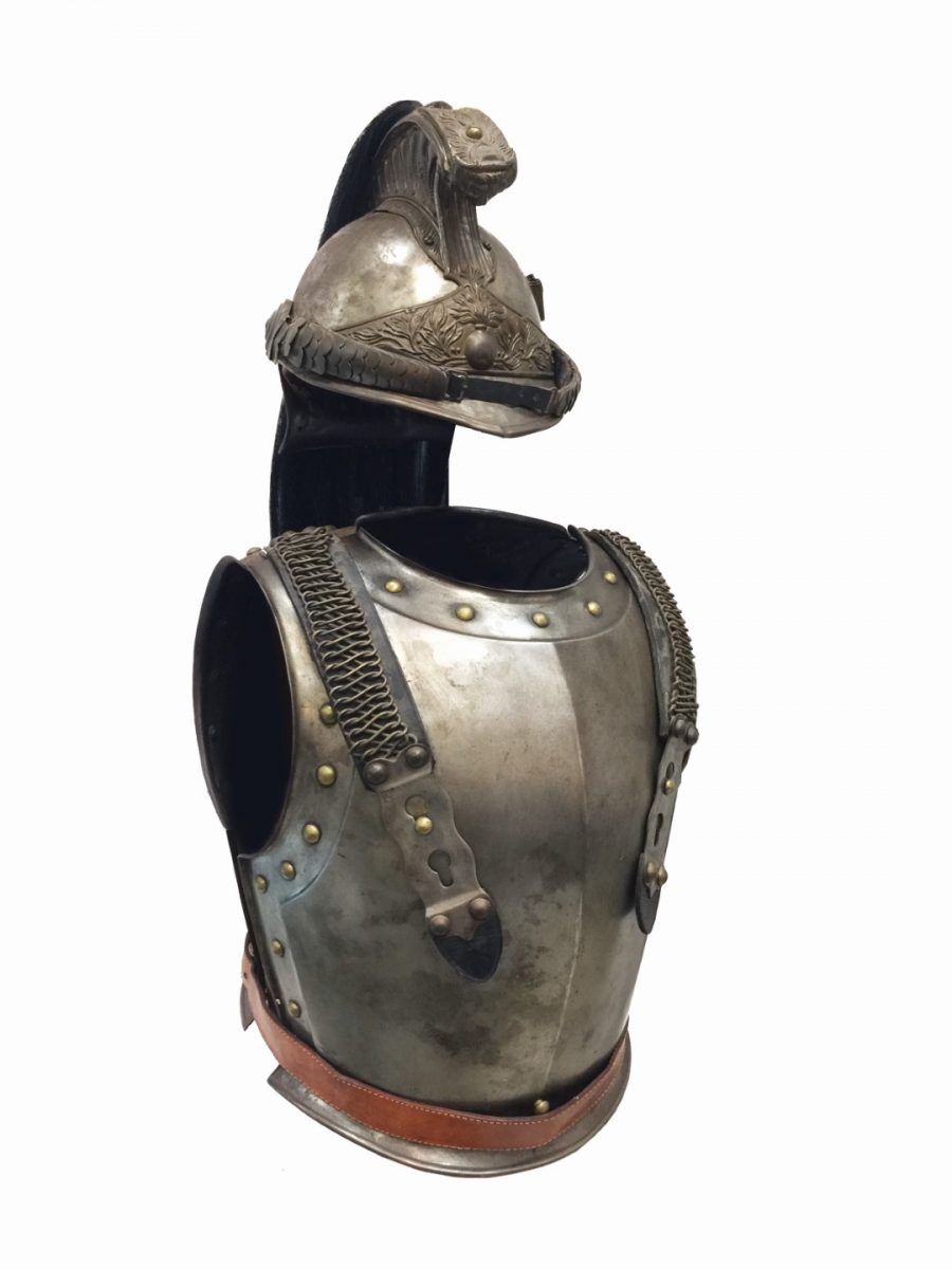 Coraza y casco francés