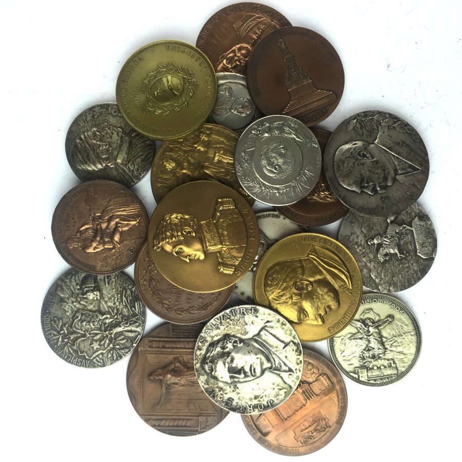 20 medallas