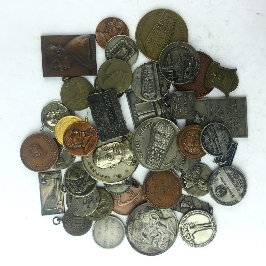 40 medallas - Imagen 2