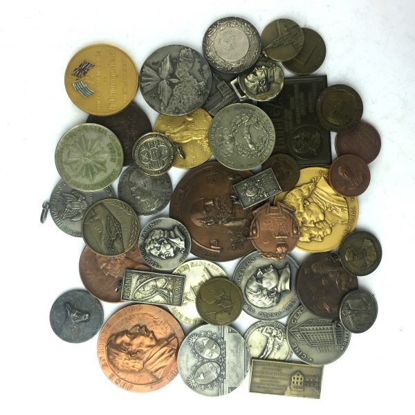 40 medallas