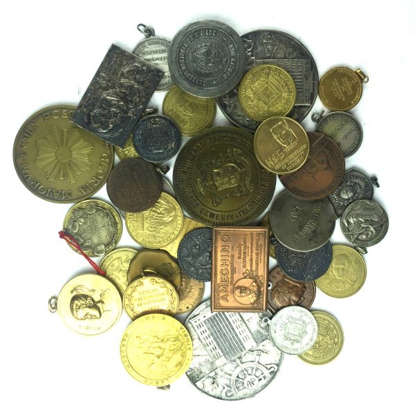 40 medallas