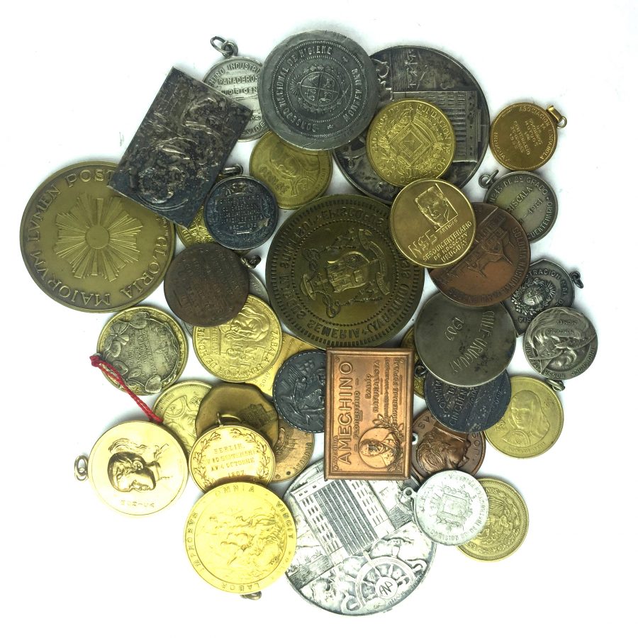 40 medallas