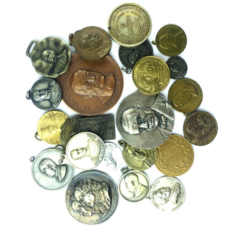 22 medallas