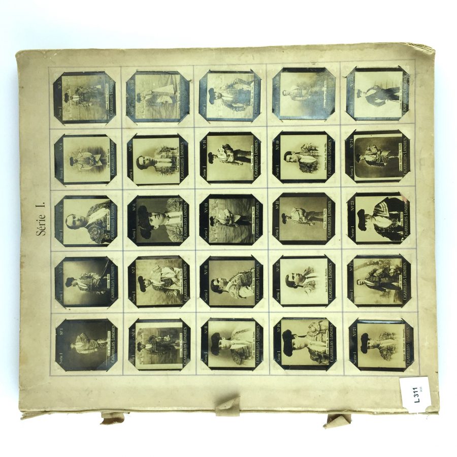 Álbum de figuritas fotomecánicas