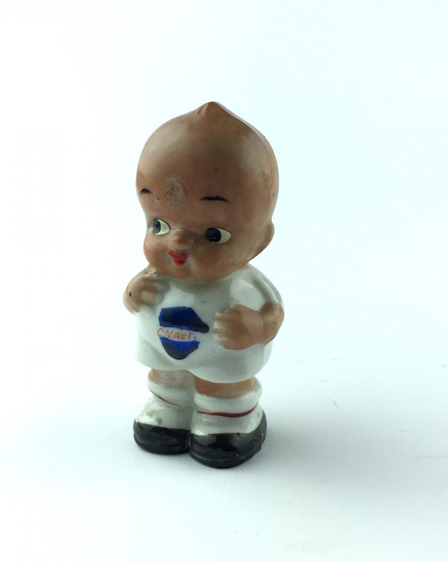 Figura en porcelana