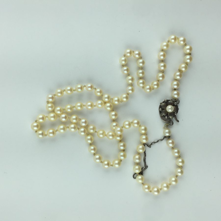 Collar perlas y plata