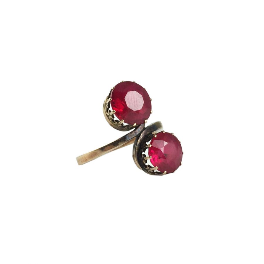 Anillo oro y rubíes