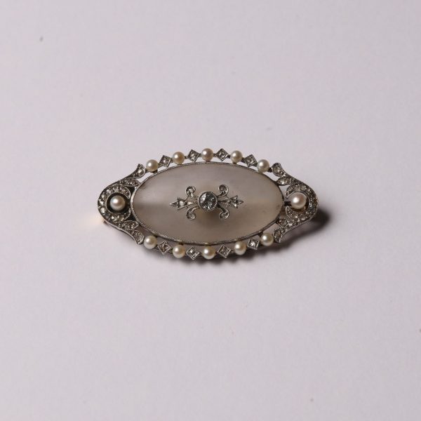 Prendedor oro 18 K, brillante, perlas y diamantes