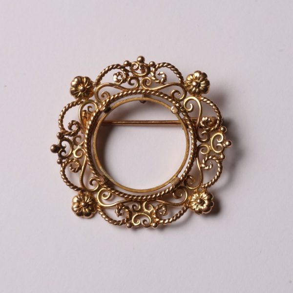Prendedor oro 18 K