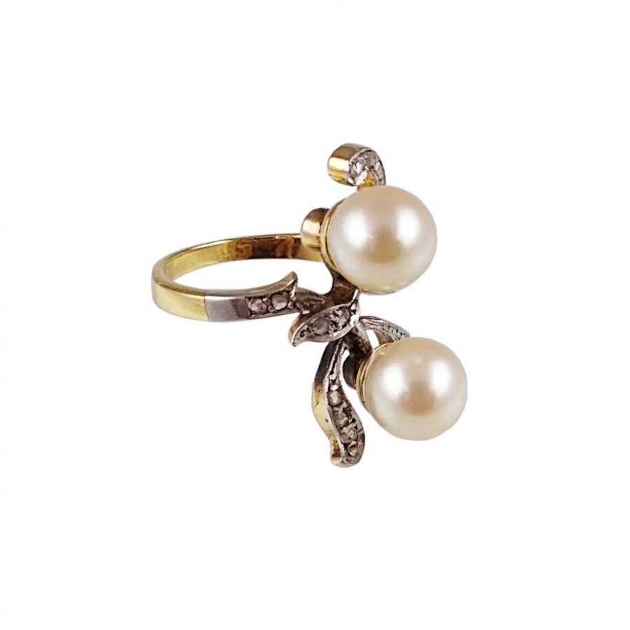 Anillo art nouveau oro 18 K, perlas y diamantes