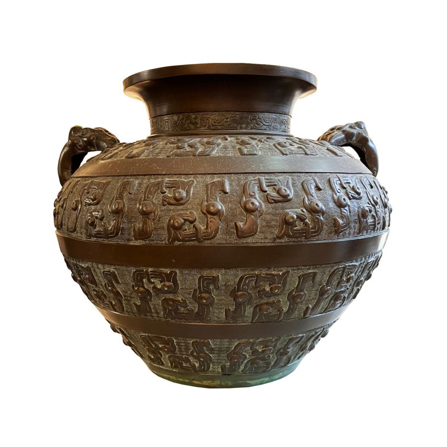 Ánfora china en bronce