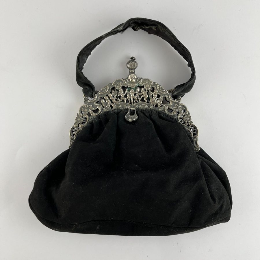 Cartera en plata