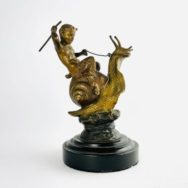 Escultura vienesa en bronce