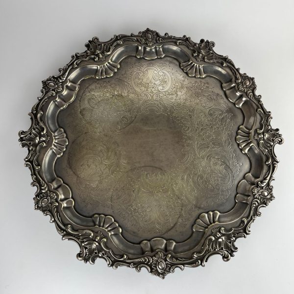 Bandeja inglesa en metal plateado