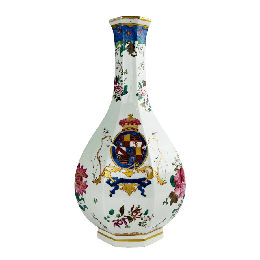 Florero francés en porcelana