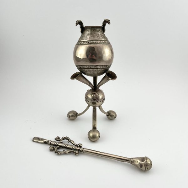 Mate boliviano en metal