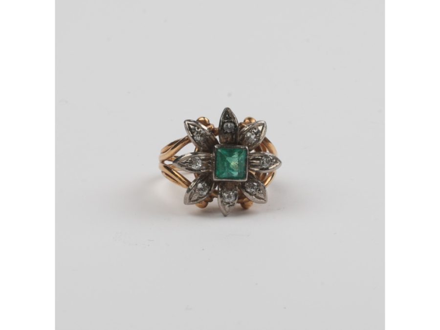 Anillo oro 18 K, esmerlada y brillantes - Imagen 2