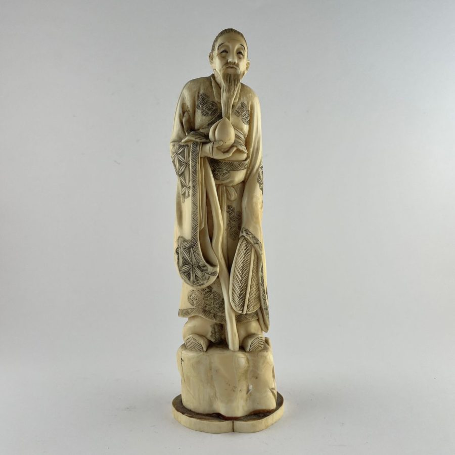 Escultura japonesa en marfil
