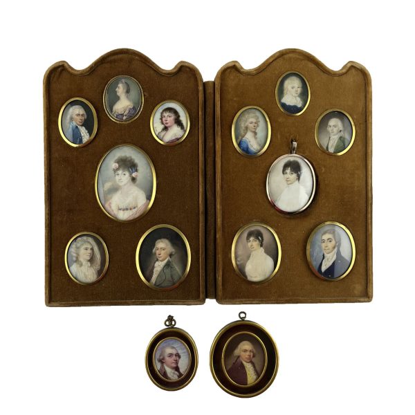 Conjunto de quince miniaturas