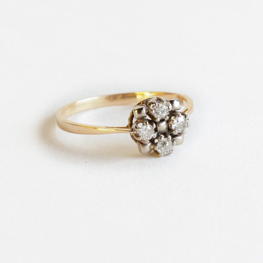 Anillo oro 18 K y brillantes