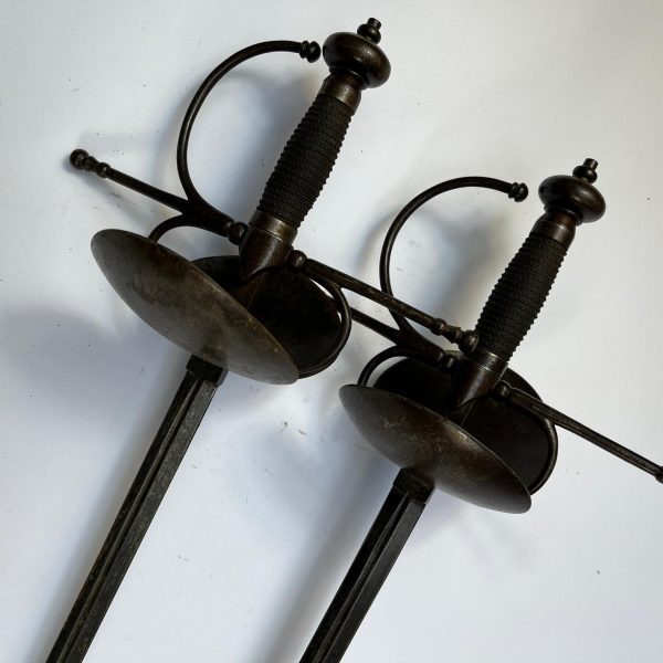 Par de espadas de rapier