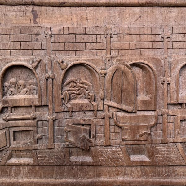 Talla en bajorrelieve "Oświęcim"