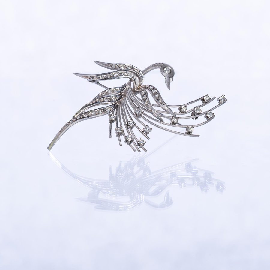 Prendedor oro 18 K blanco y brillantes