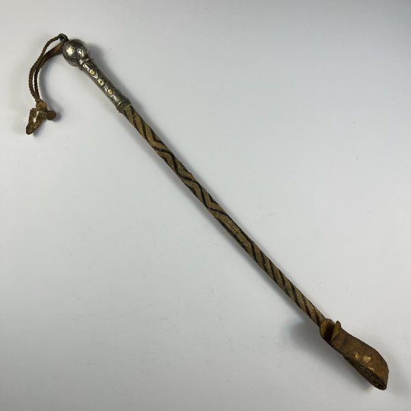 Rebenque con plata y oro