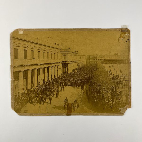 2 fotografías procesión fúnebre Andrés Lamas