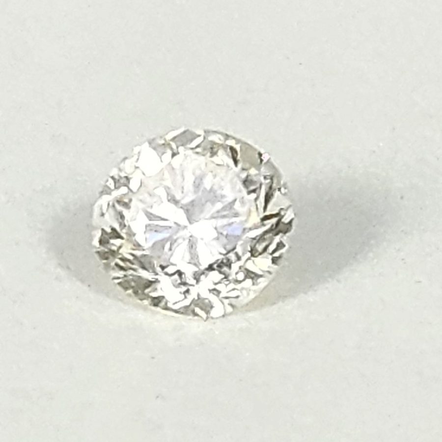 Diamante talla brillante