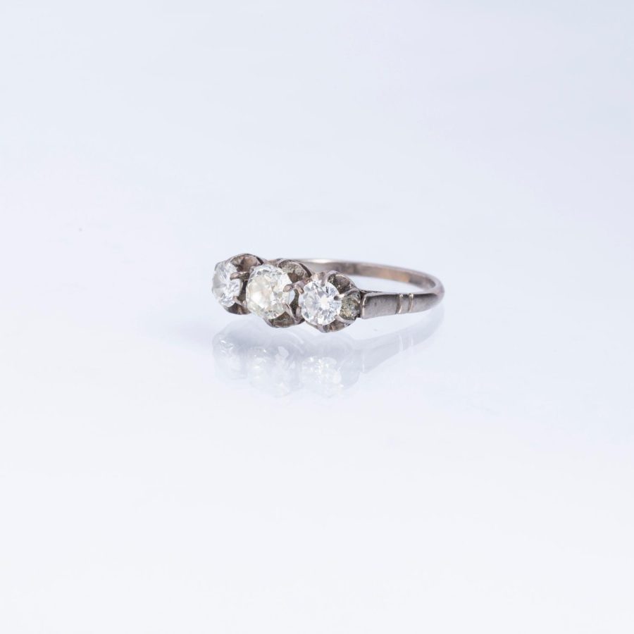 Anillo oro 18 K blanco y diamantes - Imagen 3