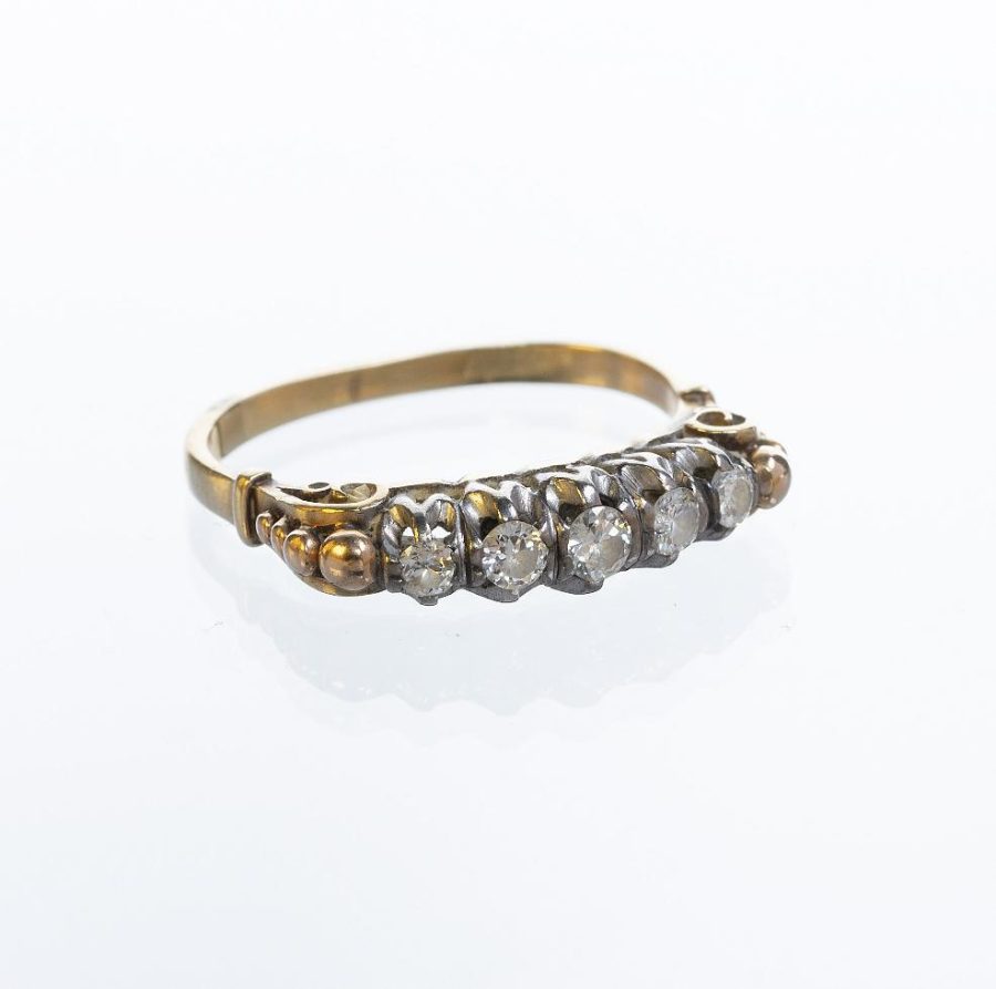 Anillo oro 18 K amarillo y diamantes