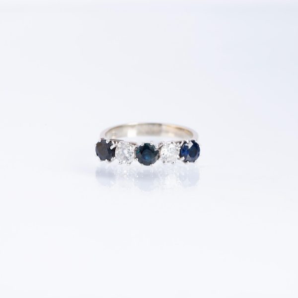 Anillo oro 18 K blanco, diamantes y zafiros