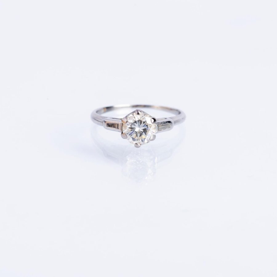 Anillo oro 18 K blanco y diamantes