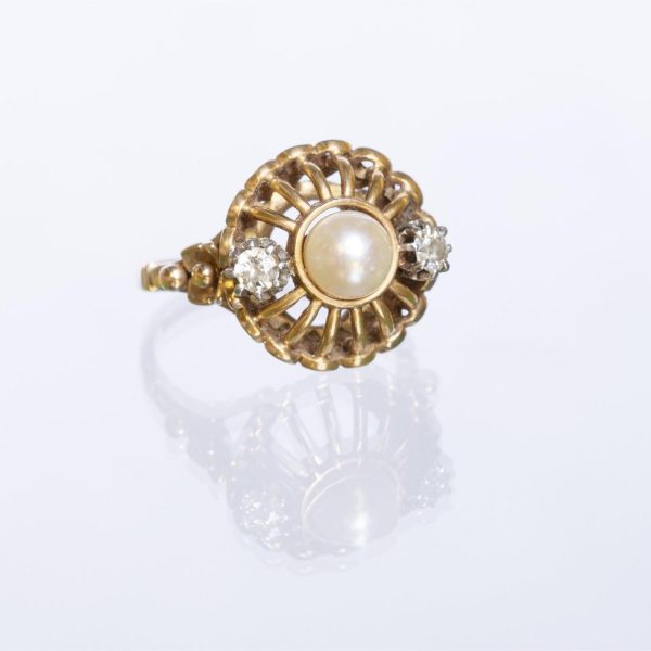 Anillo oro 18 K amarillo, perla y diamantes