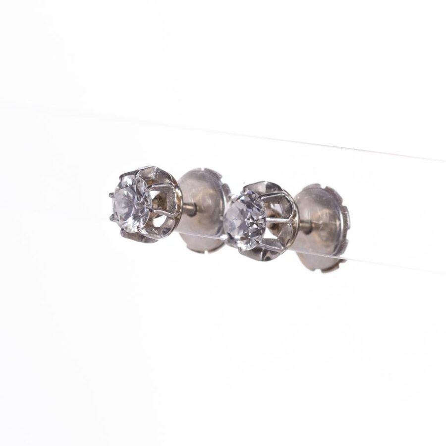 Tornillos en oro 18 K con brillantes