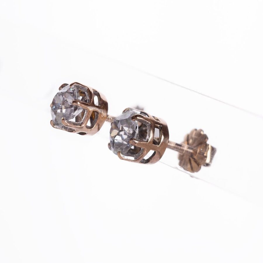 Tornillos en oro 18 K con brillantes