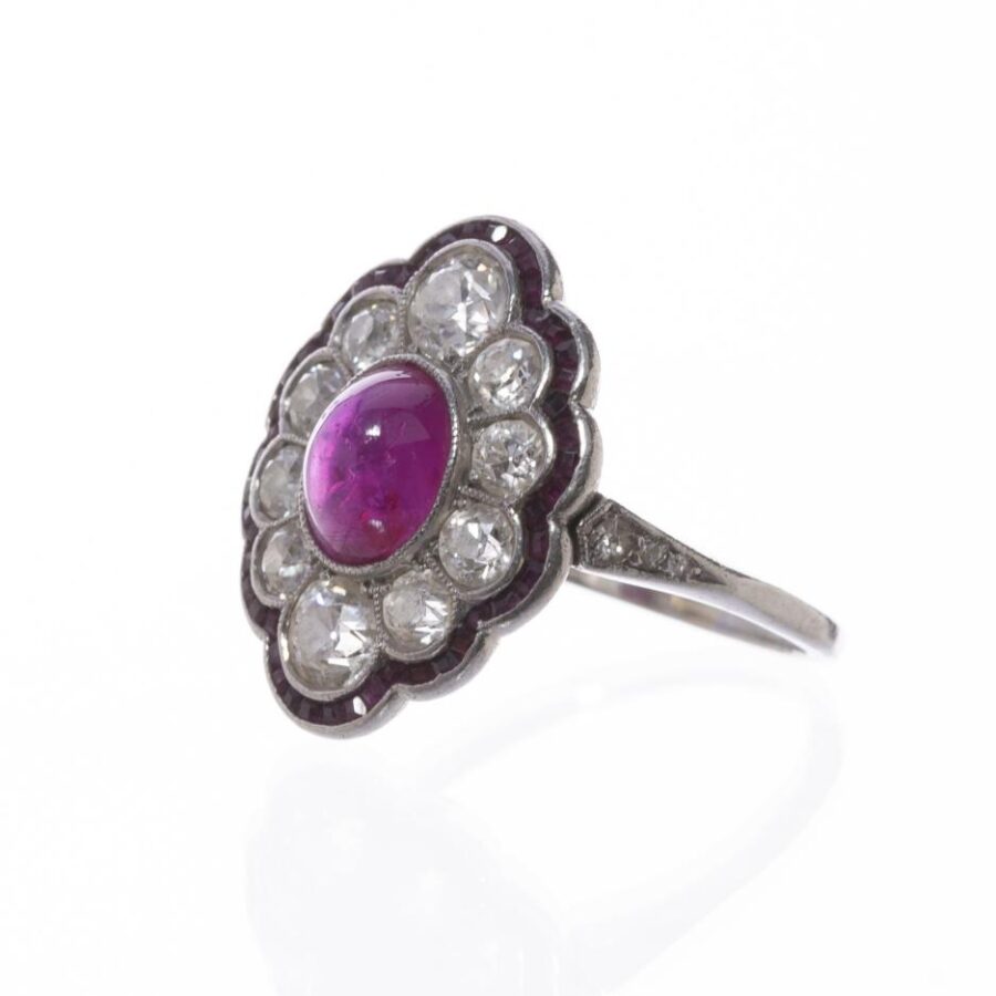 Anillo art decó con rubíes y brillantes - Imagen 2
