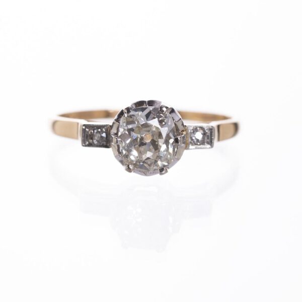 Anillo solitario en oro 18 K con brillante