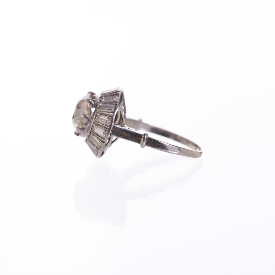 Anillo en oro 18 K con brillantes - Imagen 2